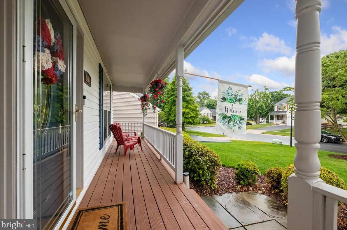 8404 Tea Rose Dr, Gaithersburg MD  20879-4651 exterior