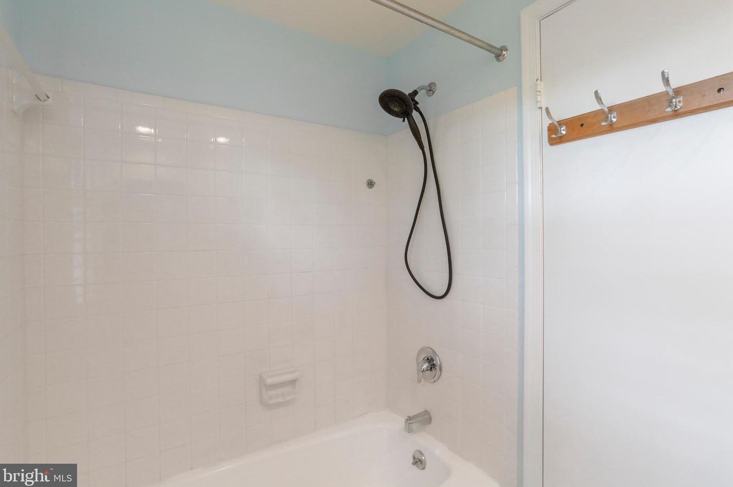 18929 Diary Rd, Gaithersburg MD 20886-3136 exterior