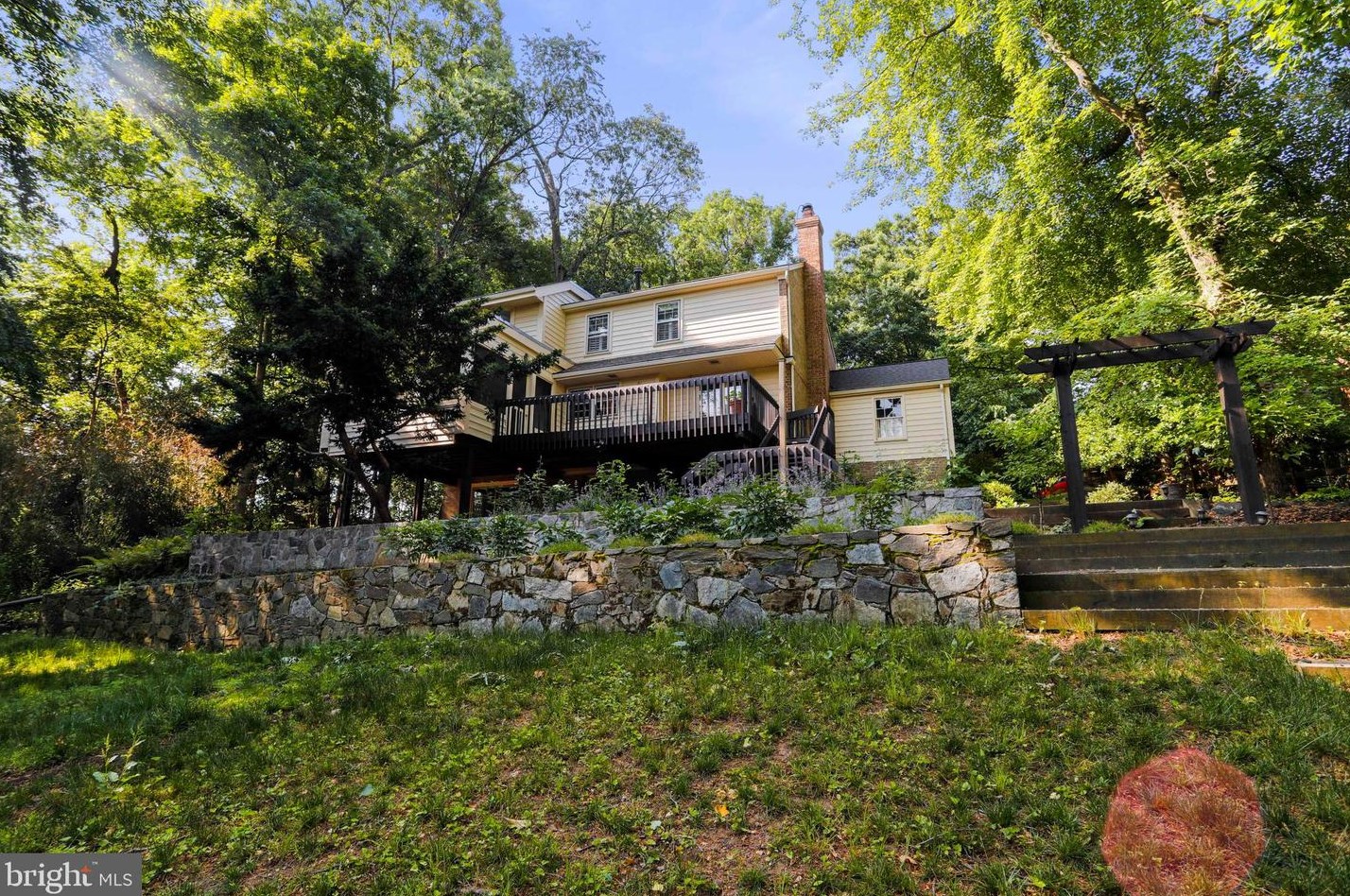 18929 Diary Rd, Gaithersburg MD 20886-3136 exterior