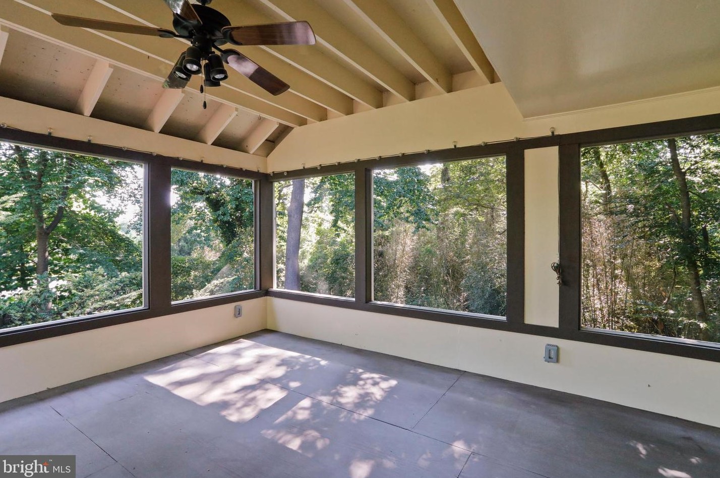 18929 Diary Rd, Gaithersburg MD 20886-3136 exterior