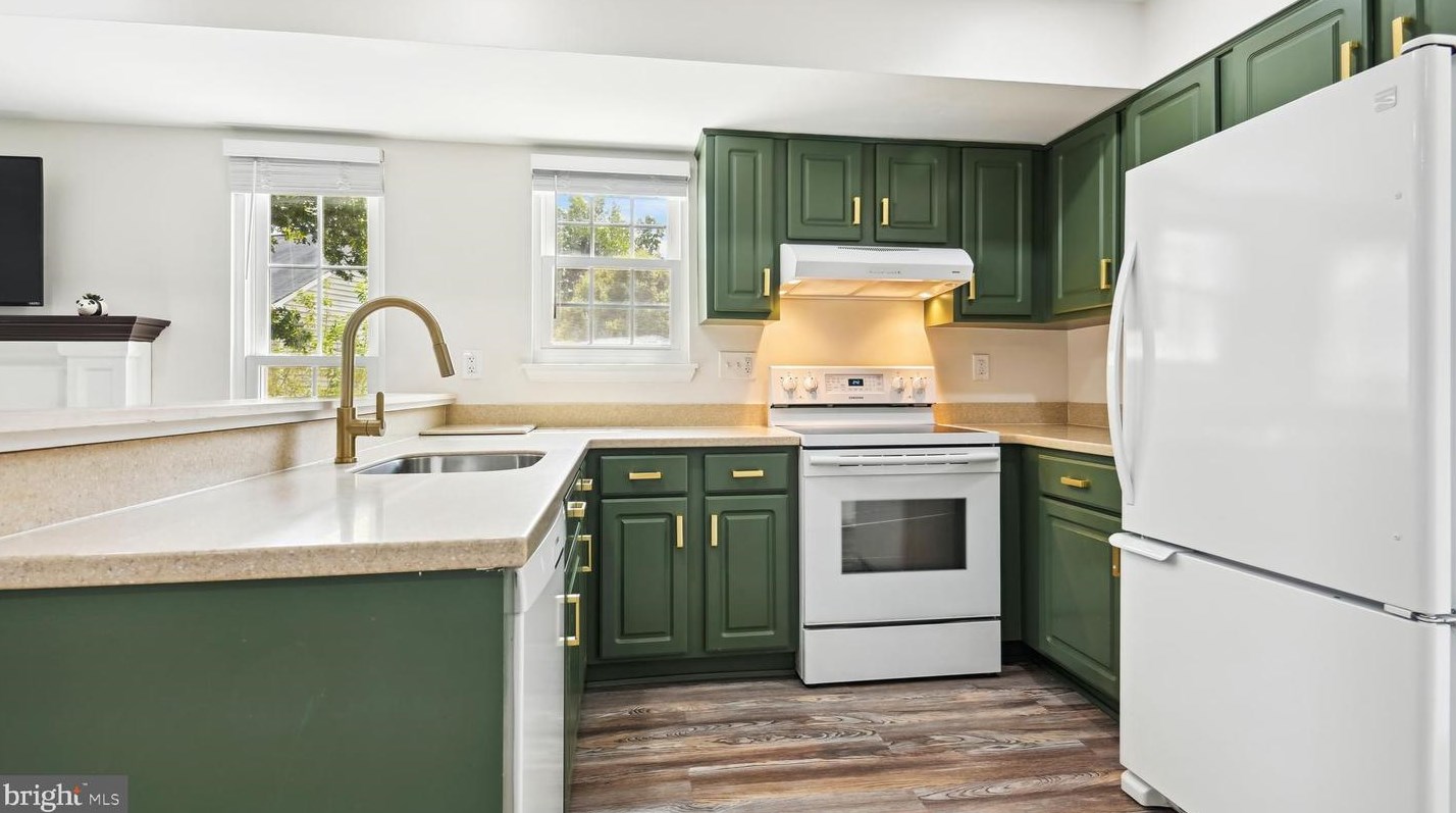 20813 Aspenwood Ln, Gaithersburg MD  20886-4067 exterior