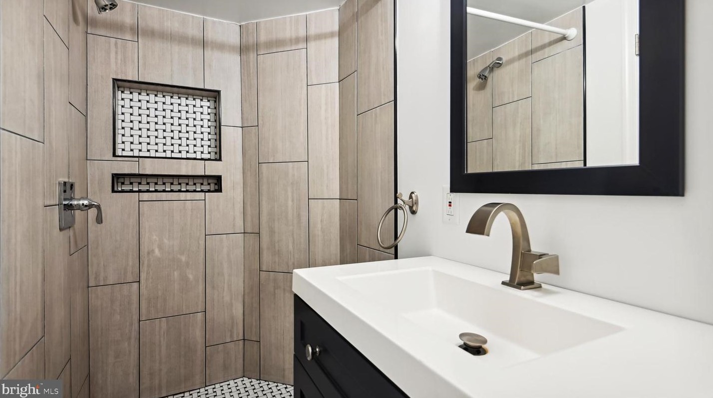 20813 Aspenwood Ln, Gaithersburg MD  20886-4067 exterior