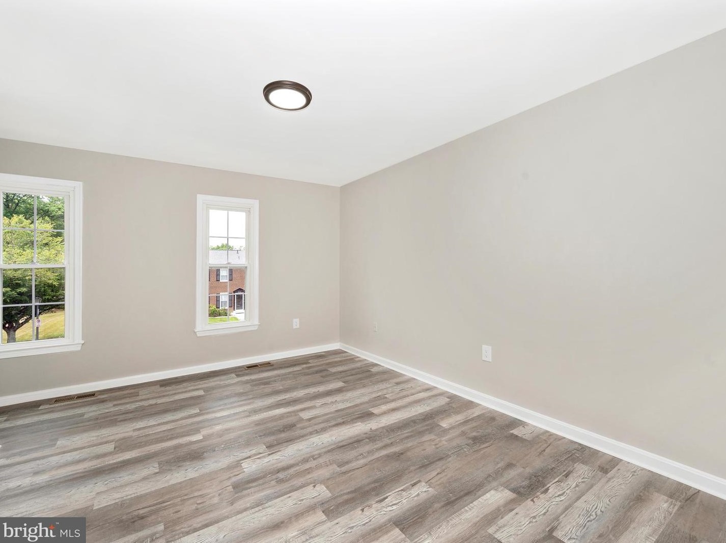 18601 Nuthatcher Ln, Gaithersburg MD  20879-1707 exterior