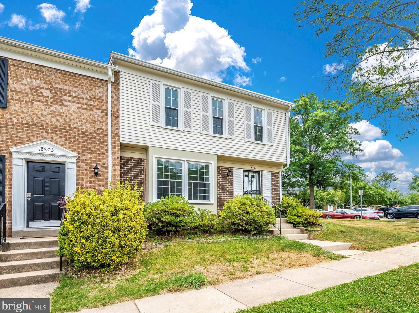 18601 Nuthatcher Ln, Gaithersburg MD  20879-1707 exterior