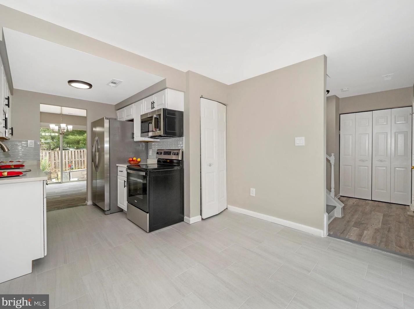 18601 Nuthatcher Ln, Gaithersburg MD  20879-1707 exterior