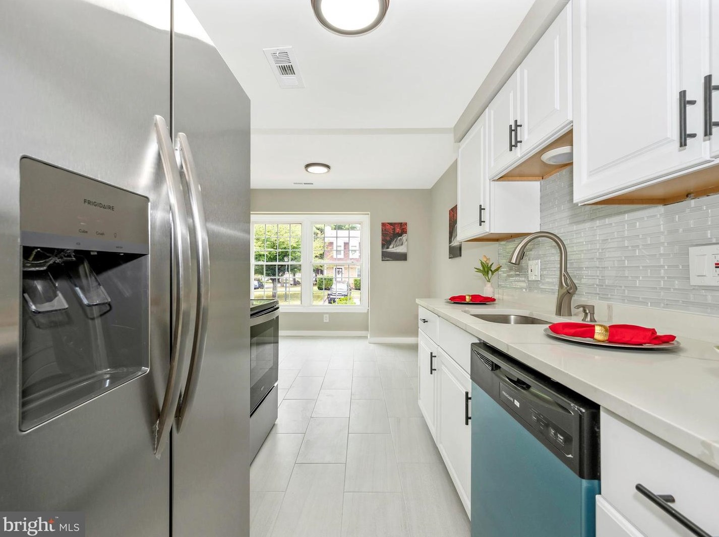 18601 Nuthatcher Ln, Gaithersburg MD  20879-1707 exterior