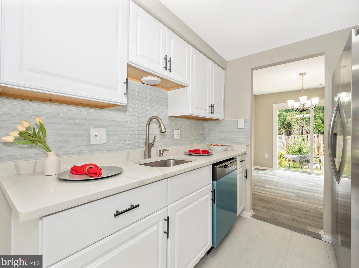 18601 Nuthatcher Ln, Gaithersburg MD  20879-1707 exterior