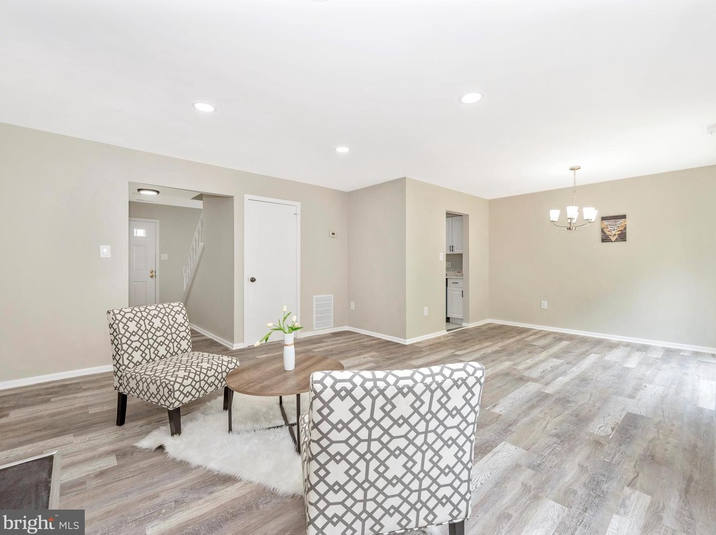 18601 Nuthatcher Ln, Gaithersburg MD  20879-1707 exterior