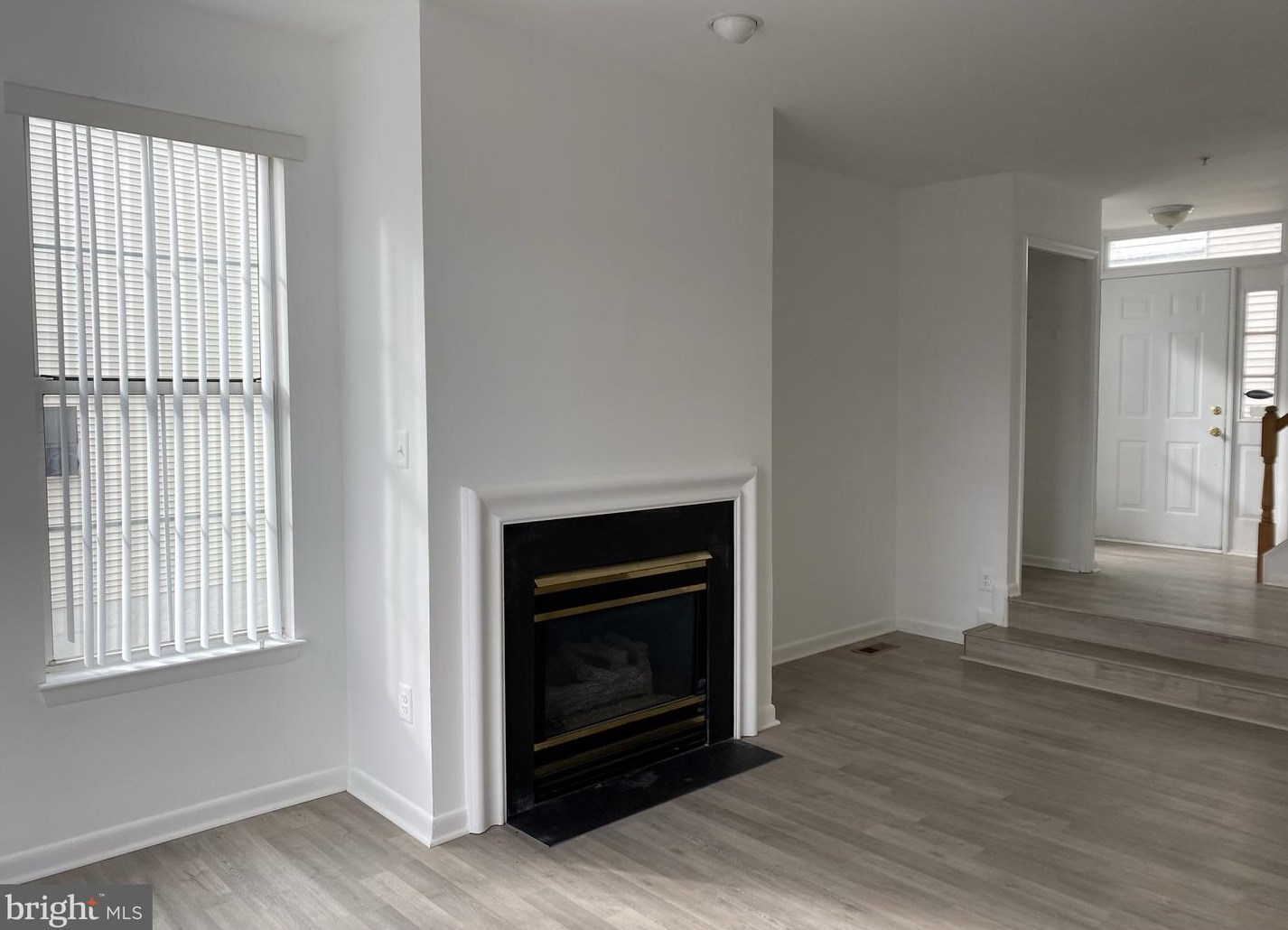 18148 Royal Bonnet Cir, Gaithersburg MD  20886-0440 exterior