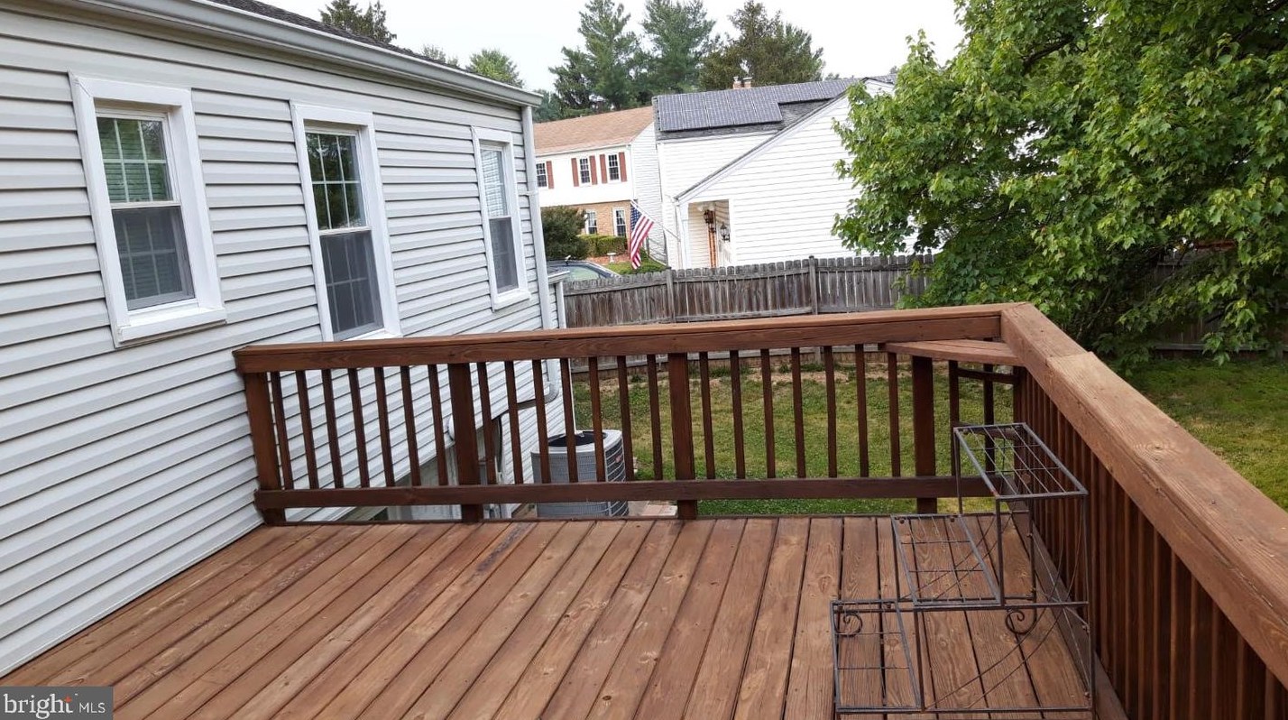 5 Apricot Ct, Gaithersburg MD  20878-2326 exterior