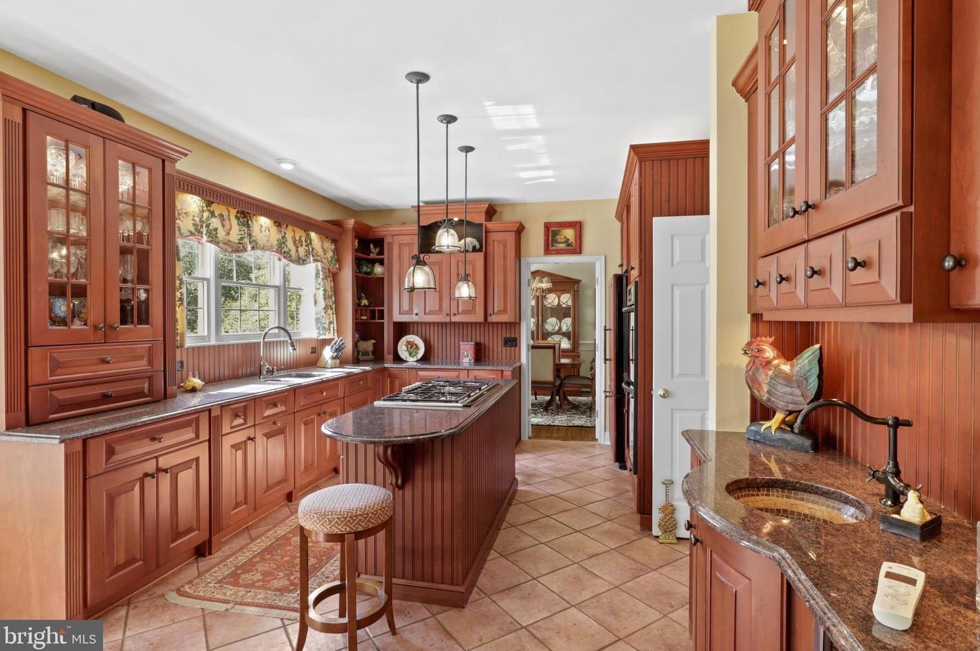 9704 Huntmaster Rd, Gaithersburg MD 20882-1332 exterior