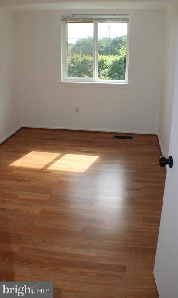 10008 Wedge Way, Gaithersburg MD 20886-1351 exterior