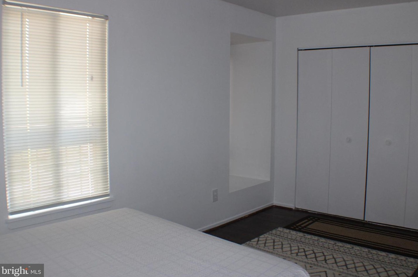 10008 Wedge Way, Gaithersburg MD 20886-1351 exterior