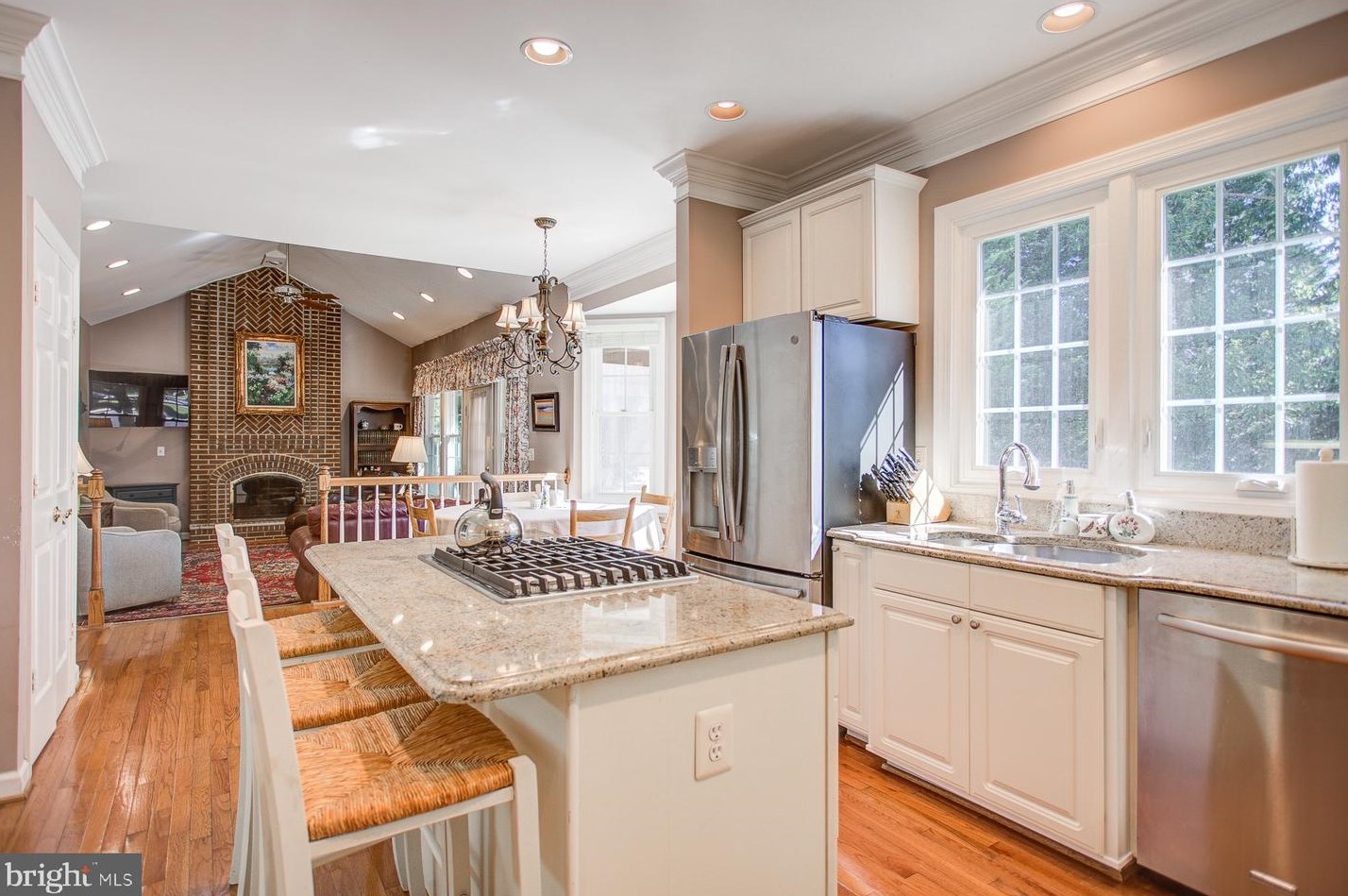 18307 Paradise Cove Ter, Olney MD  20832-3039 exterior