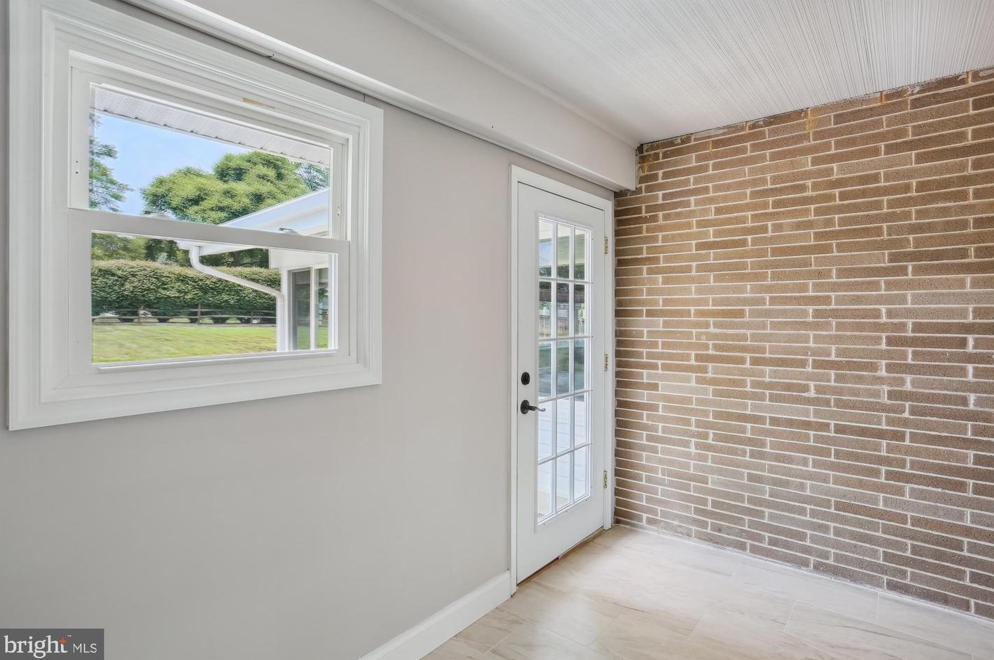 24404 Welsh Rd, Gaithersburg MD  20882-3934 exterior