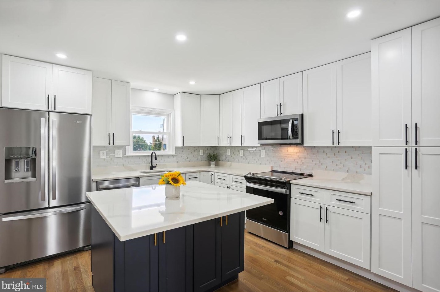 24404 Welsh Rd, Gaithersburg MD  20882-3934 exterior