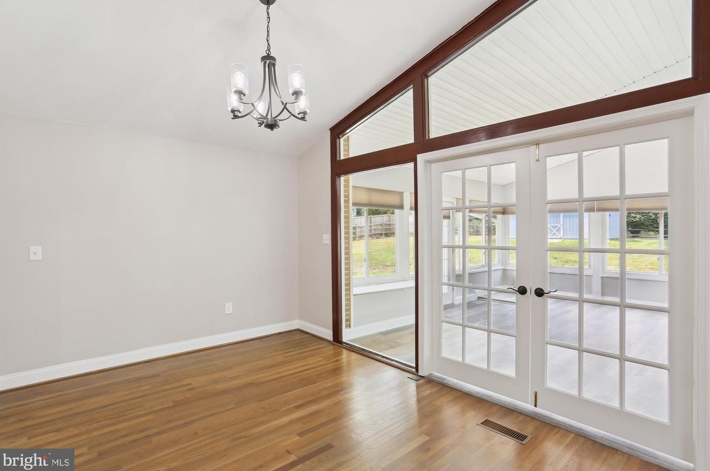 24404 Welsh Rd, Gaithersburg MD  20882-3934 exterior