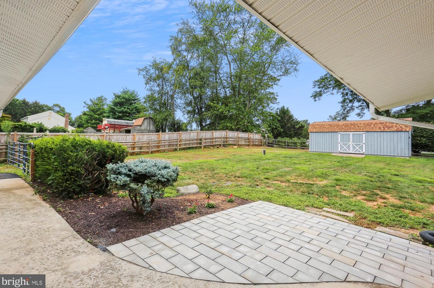 24404 Welsh Rd, Gaithersburg MD  20882-3934 exterior