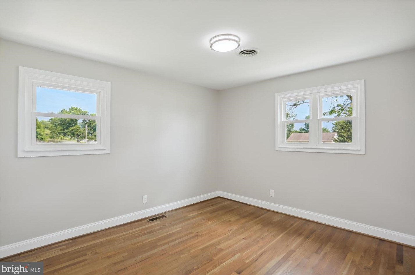 24404 Welsh Rd, Gaithersburg MD  20882-3934 exterior