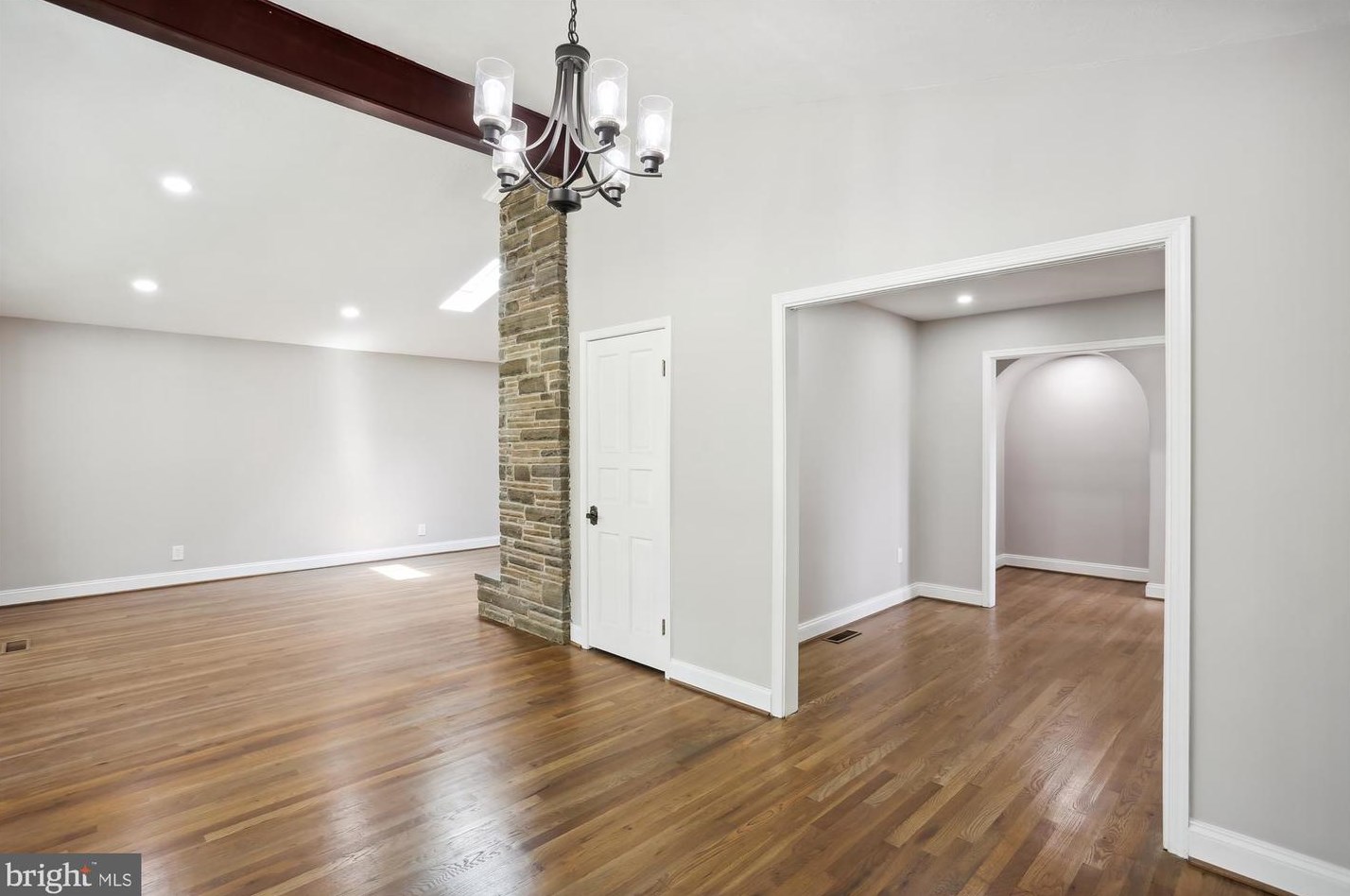 24404 Welsh Rd, Gaithersburg MD  20882-3934 exterior