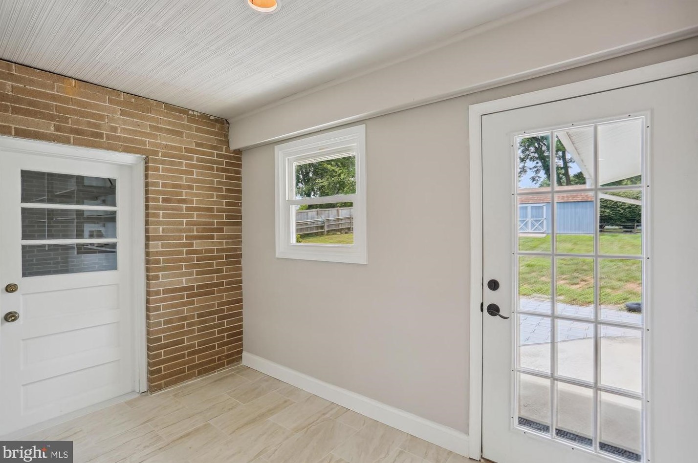 24404 Welsh Rd, Gaithersburg MD  20882-3934 exterior