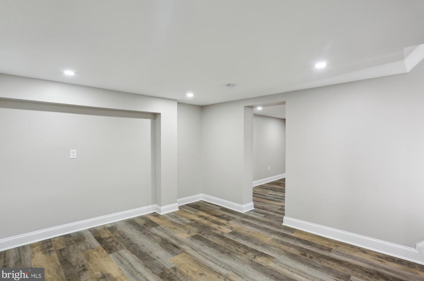 24404 Welsh Rd, Gaithersburg MD  20882-3934 exterior