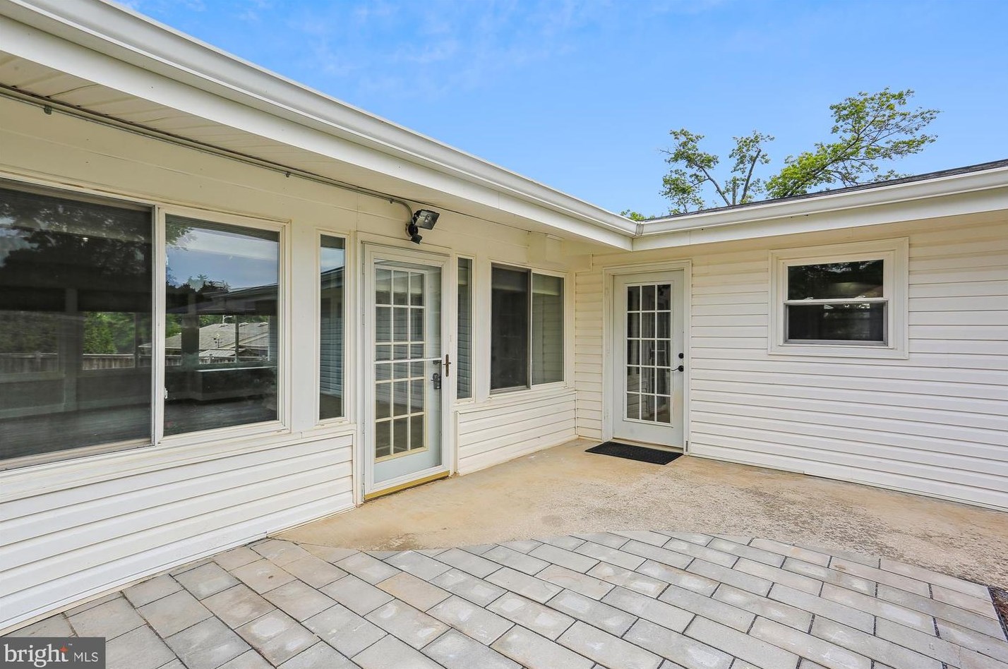 24404 Welsh Rd, Gaithersburg MD  20882-3934 exterior