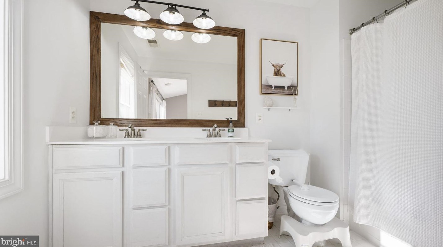 23618 General Store Dr, Clarksburg MD 20871-4322 exterior