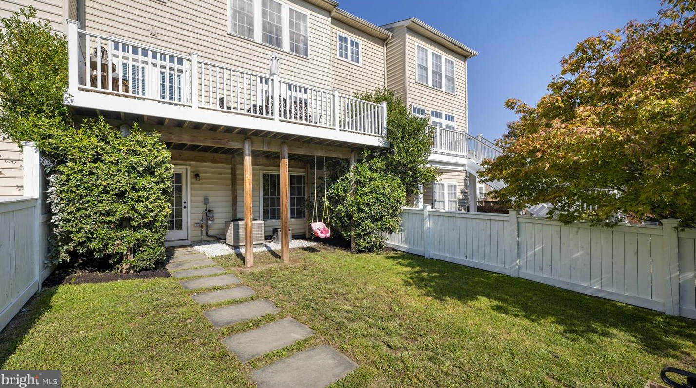 23618 General Store Dr, Clarksburg MD 20871-4322 exterior