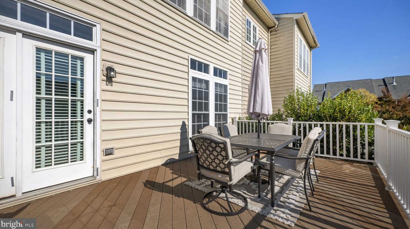 23618 General Store Dr, Clarksburg MD 20871-4322 exterior