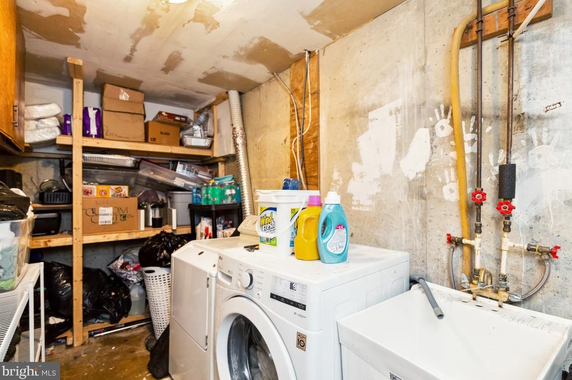 10317 Ridgeline Dr, Gaithersburg MD  20886-3007 exterior