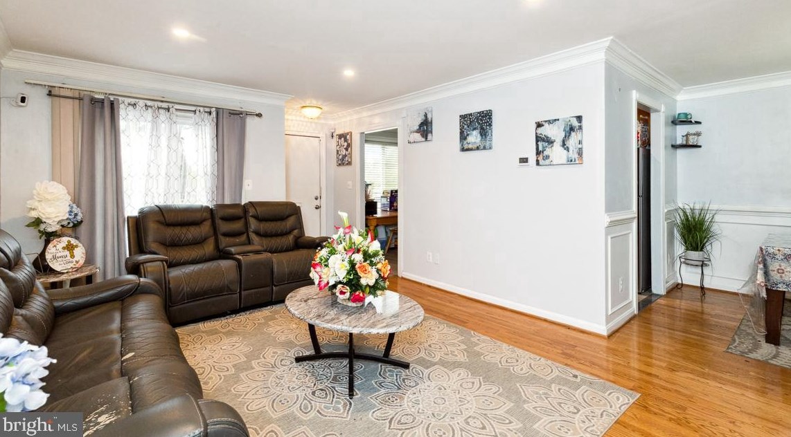 10317 Ridgeline Dr, Gaithersburg MD  20886-3007 exterior