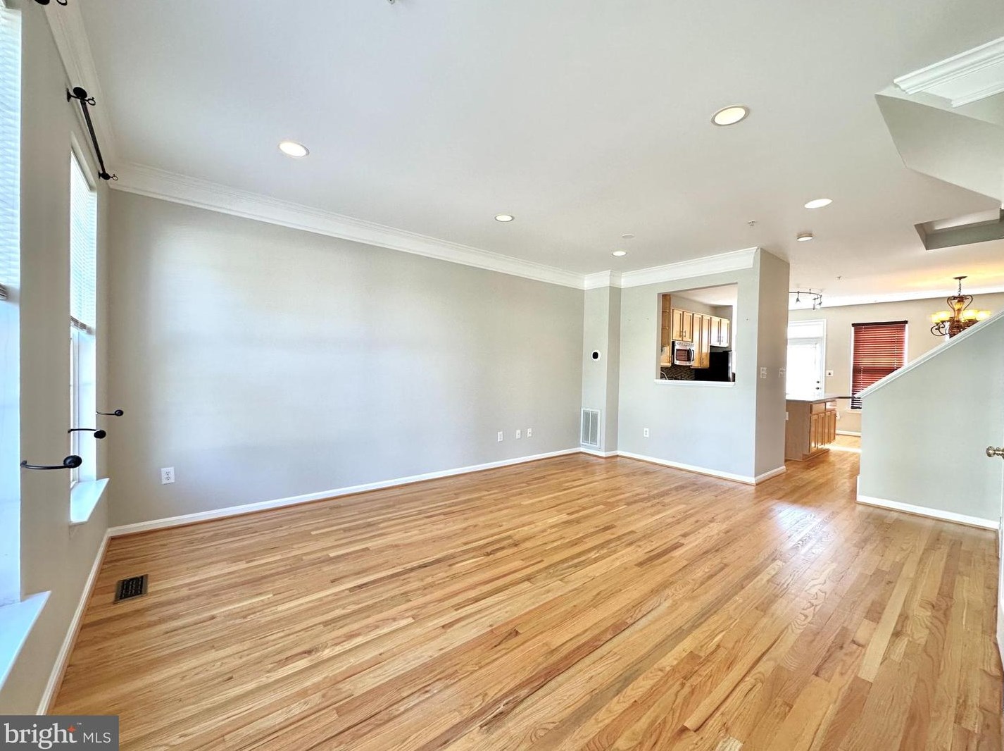 154 Golden Ash Way, Gaithersburg MD  20878-6492 exterior