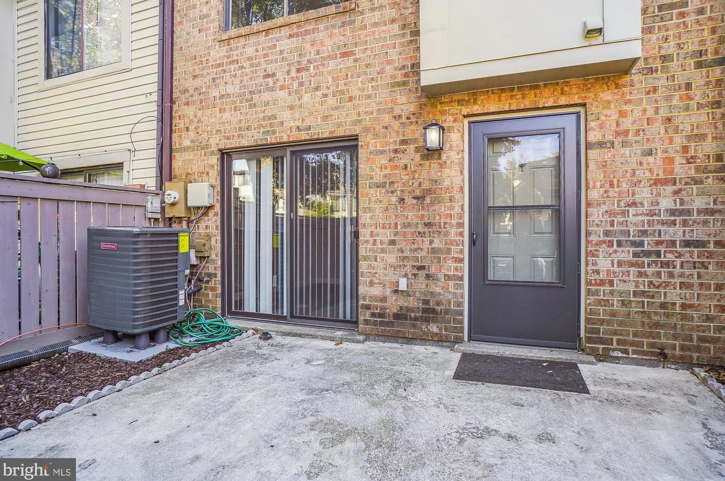 9809 Brookridge Ct, Gaithersburg MD  20886-1109 exterior