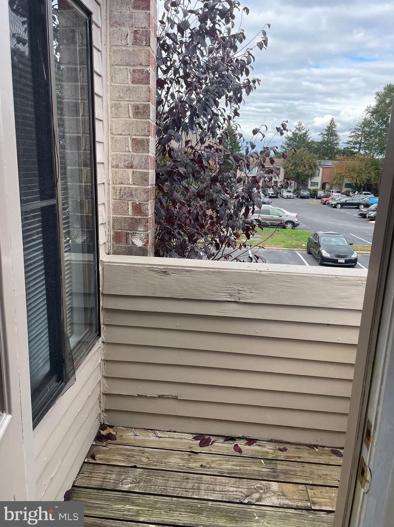 9674 Brassie Way, Gaithersburg MD  20886-1910 exterior