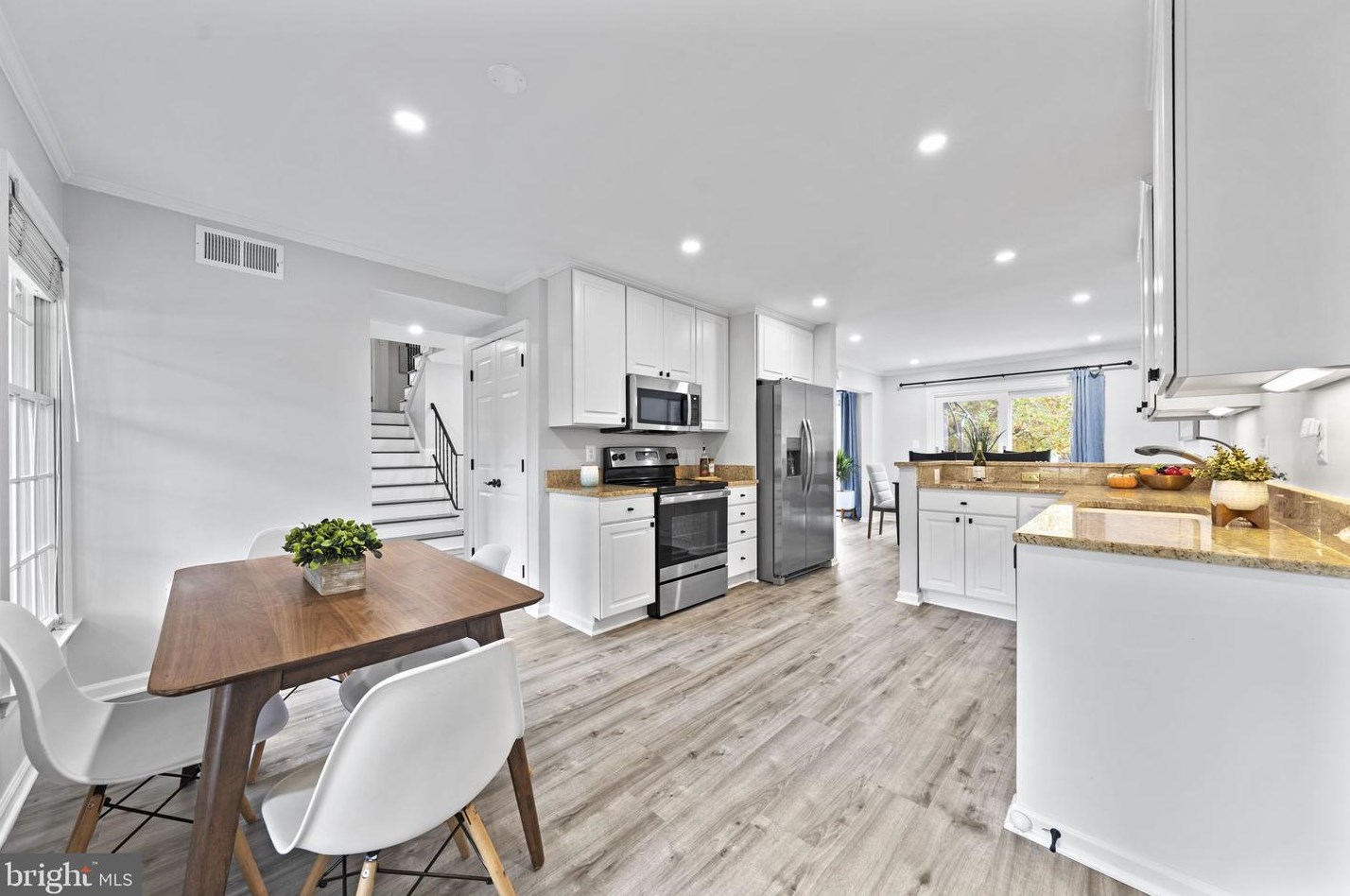 13324 Bondy Way, Gaithersburg MD  20878-2132 exterior