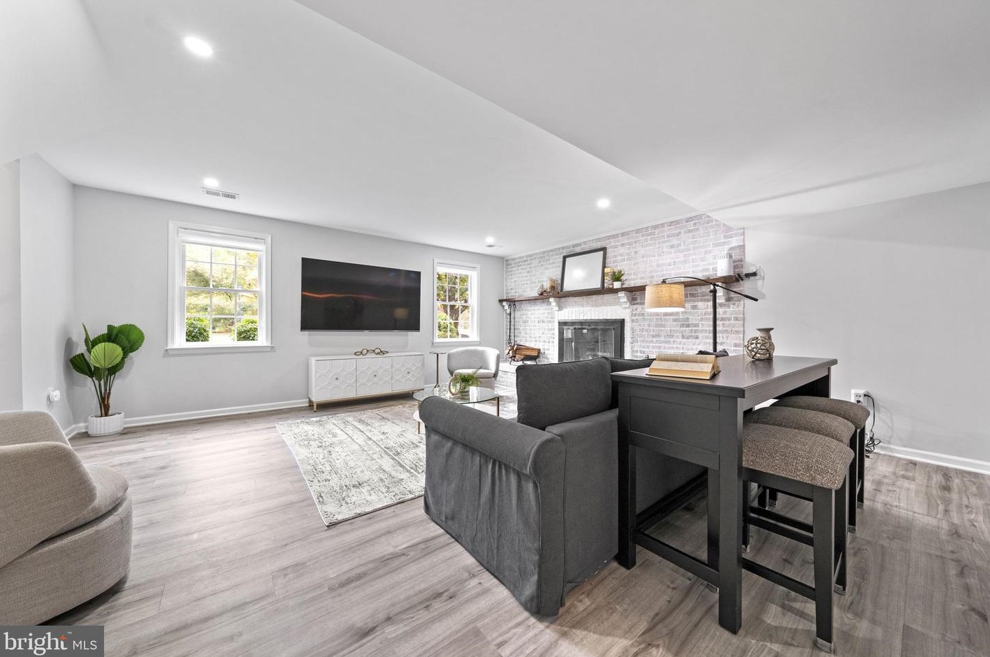 13324 Bondy Way, Gaithersburg MD  20878-2132 exterior