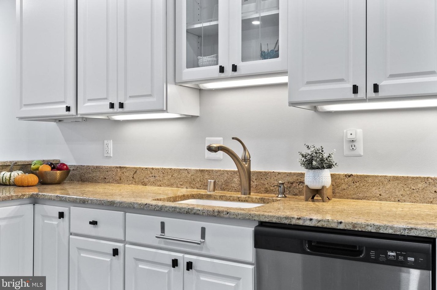 13324 Bondy Way, Gaithersburg MD  20878-2132 exterior