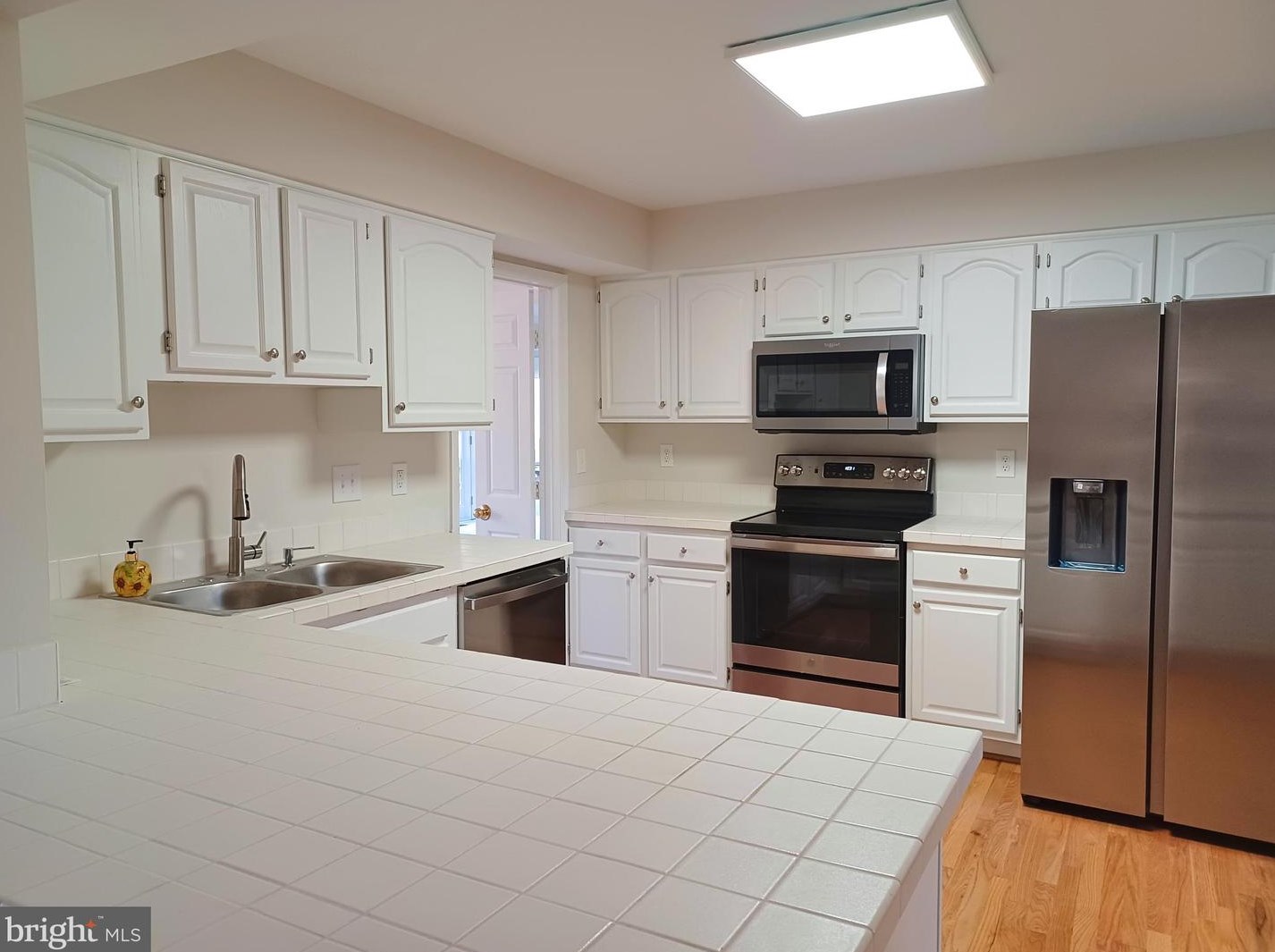 111 Billingsgate Ln, Gaithersburg MD  20877-3725 exterior
