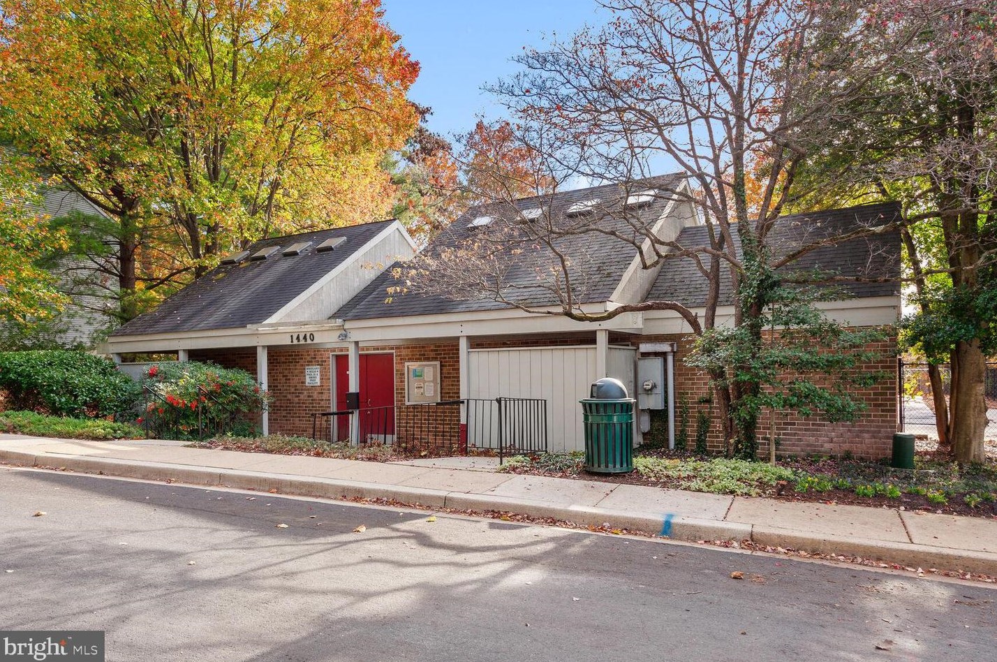 9873 Sailfish Ter, Gaithersburg MD  20886-4203 exterior