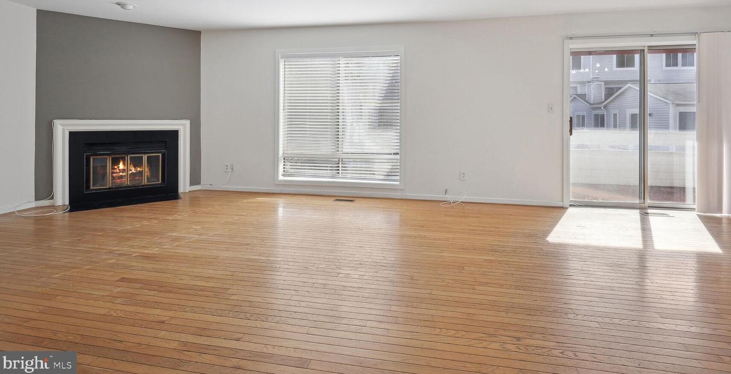 9873 Sailfish Ter, Gaithersburg MD  20886-4203 exterior