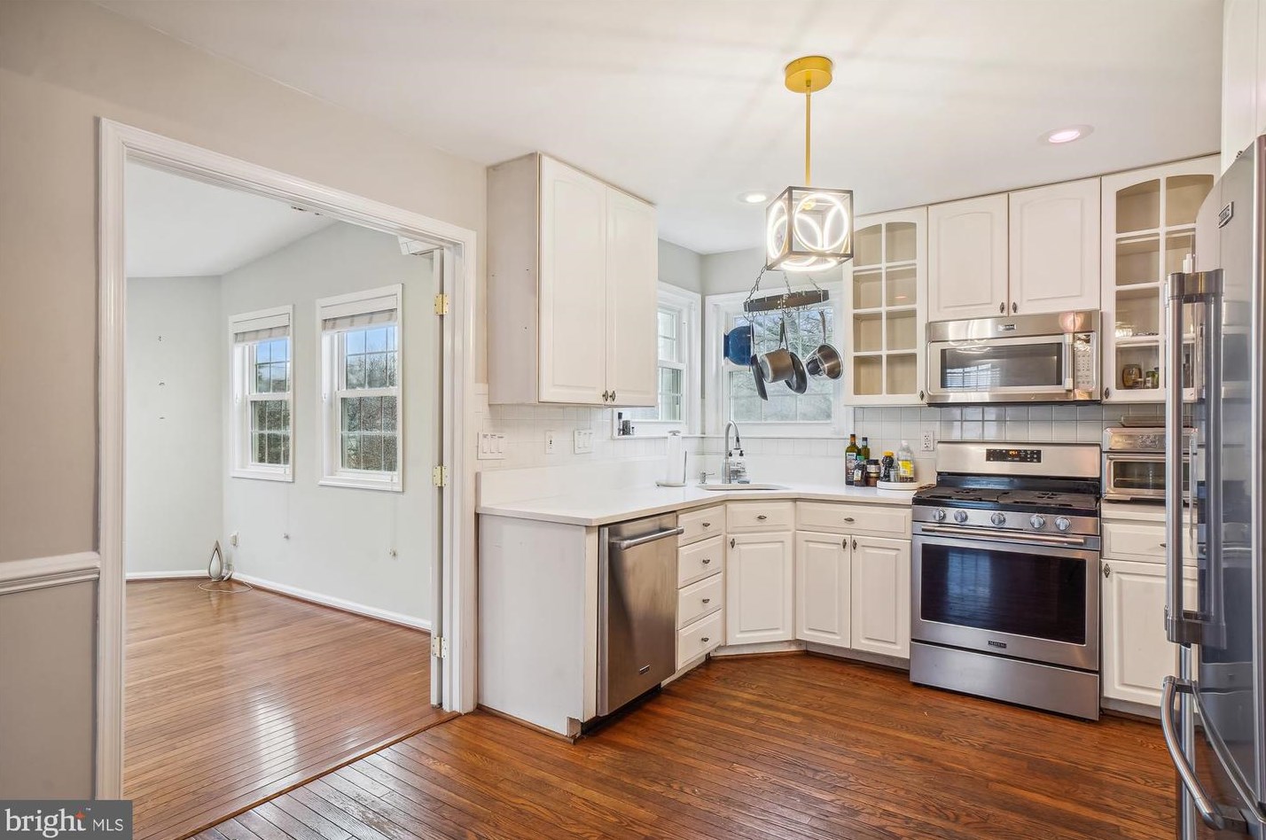 18520 Cape Jasmine Way, Gaithersburg MD  20879-4646 exterior