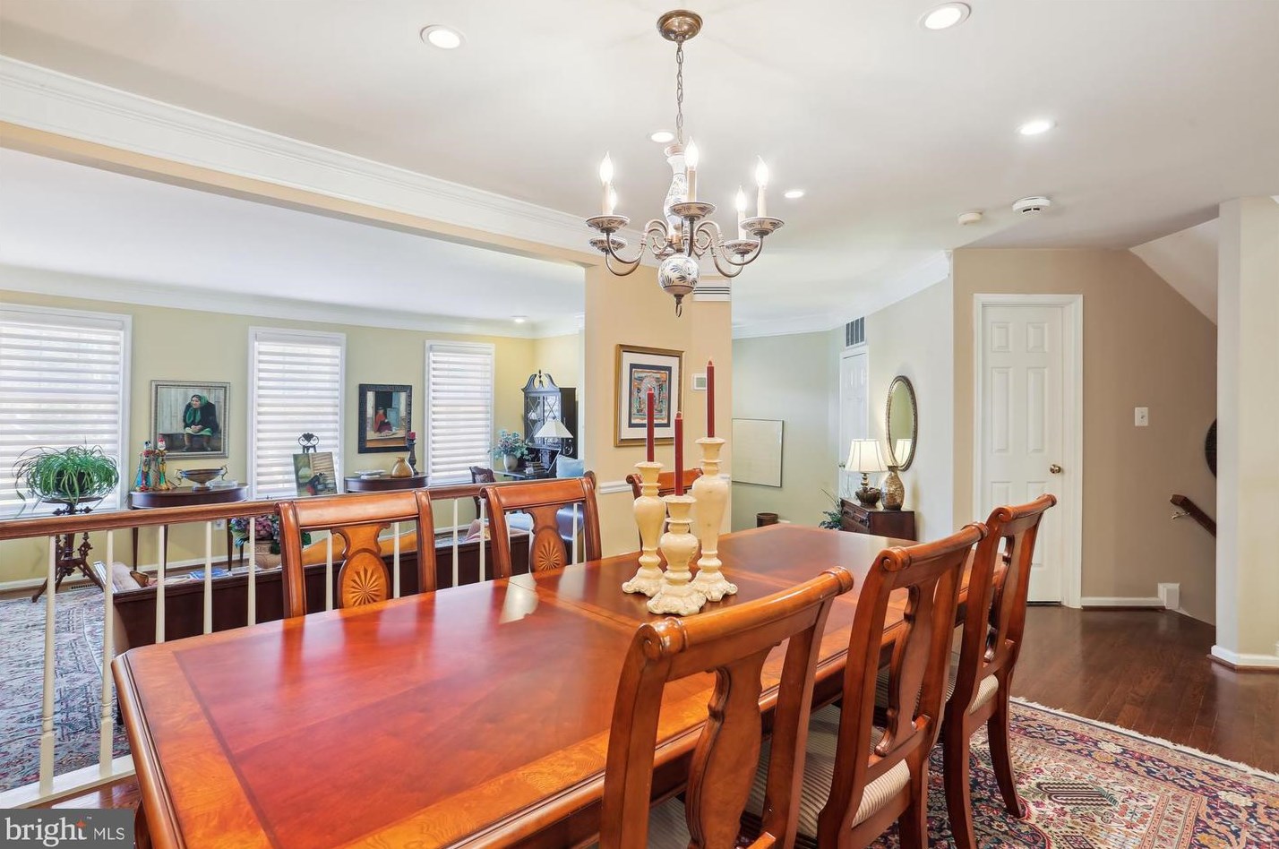 3 Bloomingdale Ct, Rockville MD 20852-5537 exterior