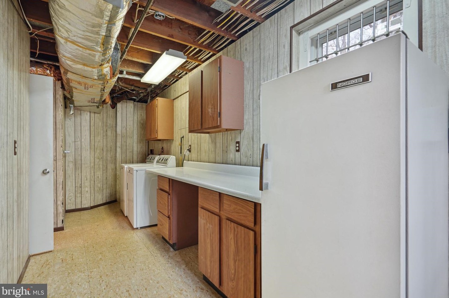 17613 Ml Crk Dr, Rockville MD 20855-1000 exterior