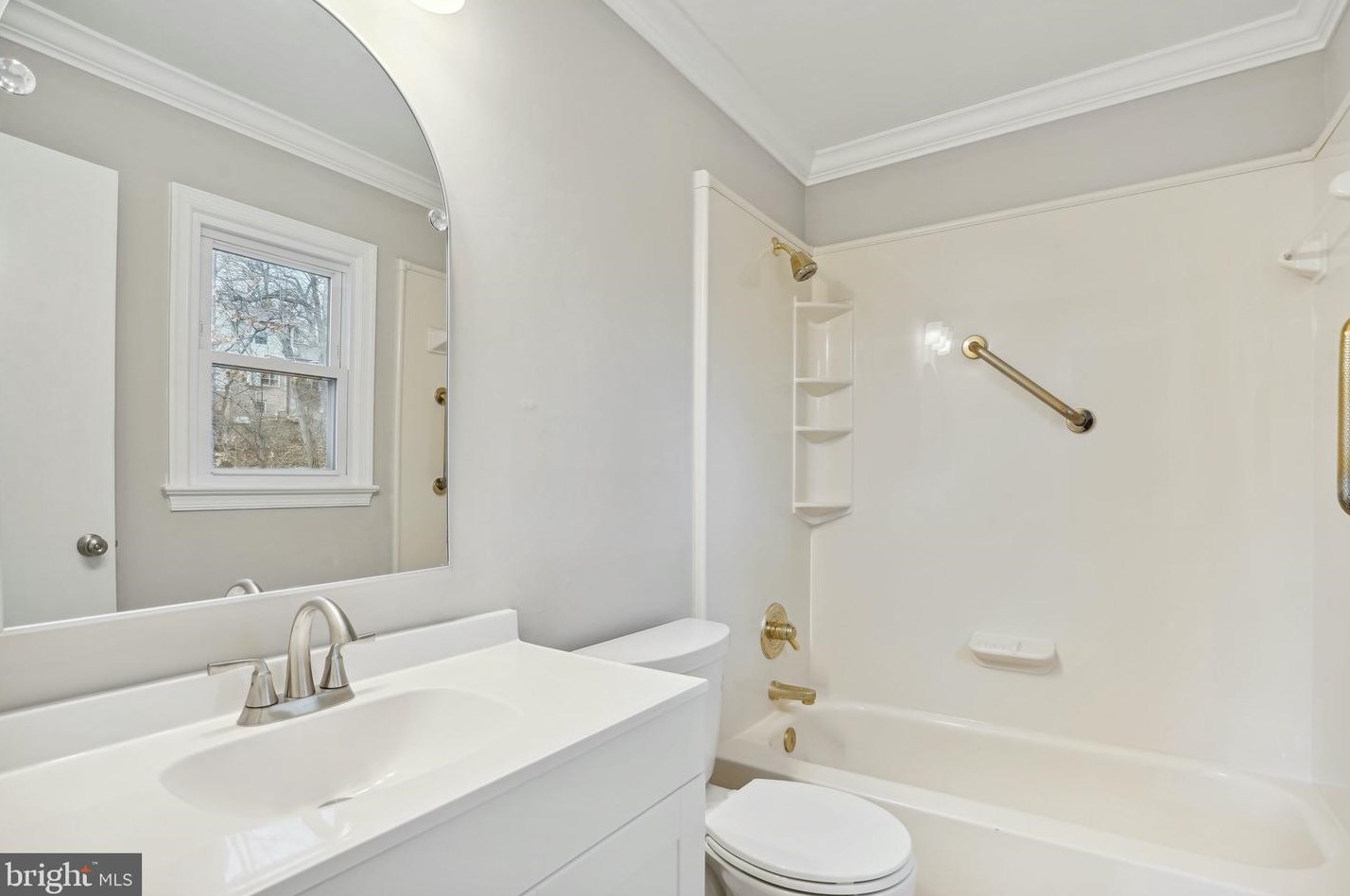 17613 Ml Crk Dr, Rockville MD 20855-1000 exterior