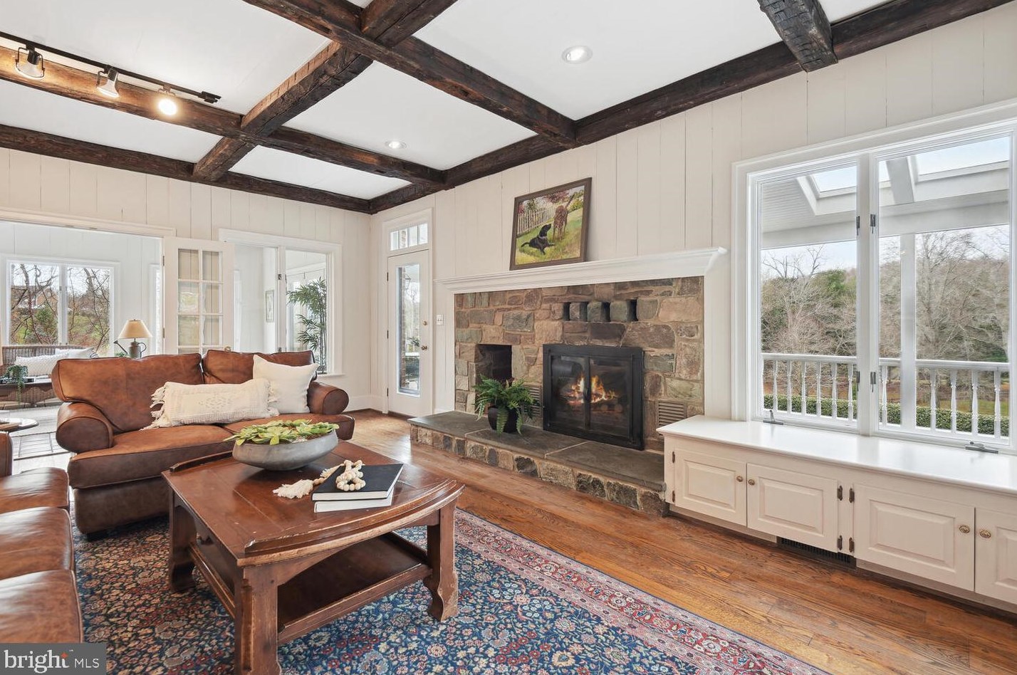 12716 Split Creek Ct, Gaithersburg MD  20878-5900 exterior