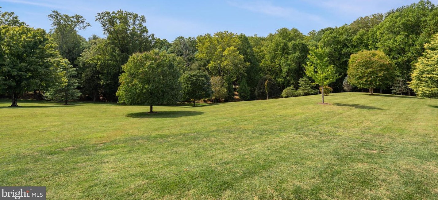 12716 Split Creek Ct, Gaithersburg MD  20878-5900 exterior