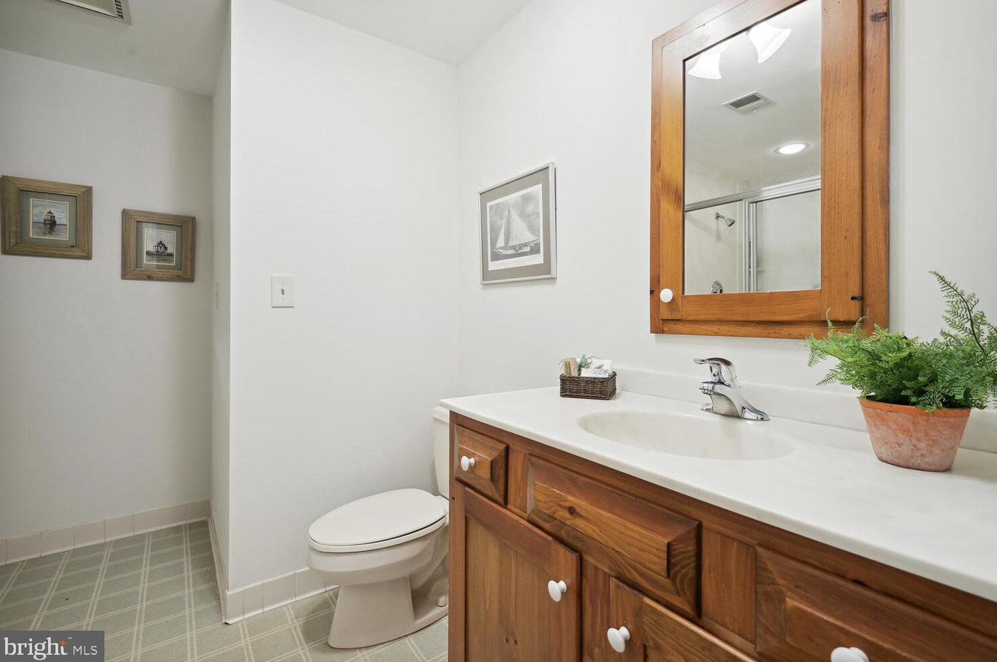 12716 Split Creek Ct, Gaithersburg MD  20878-5900 exterior