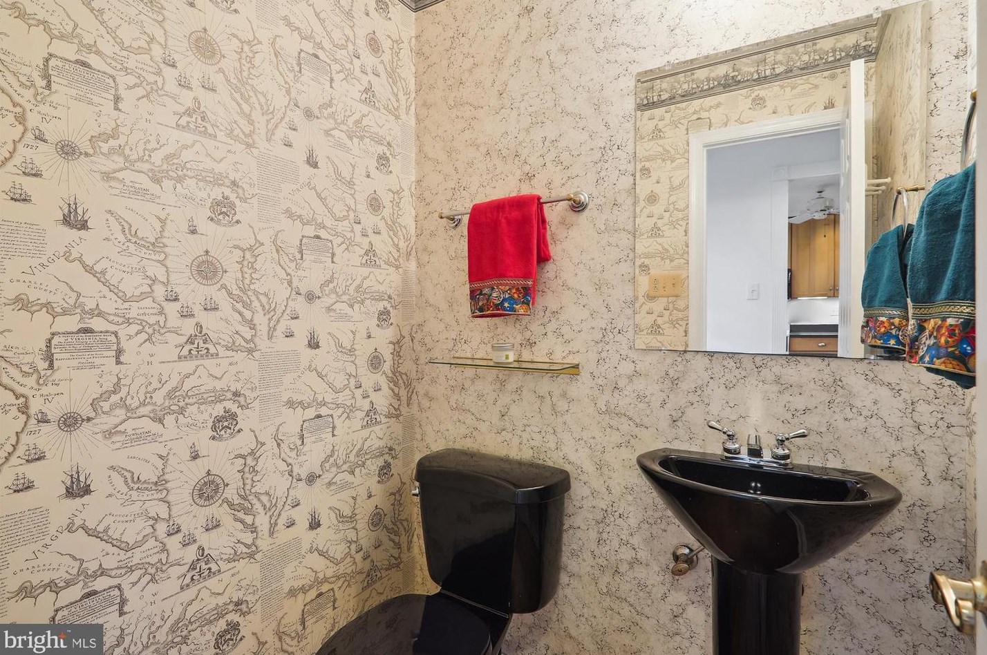 552 Monet Dr, Rockville MD 20850-3022 exterior