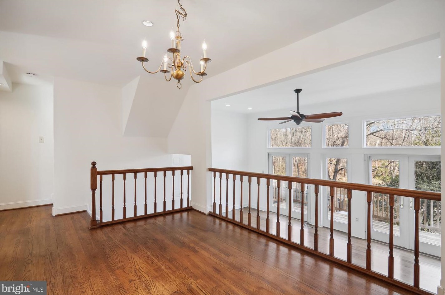 552 Monet Dr, Rockville MD 20850-3022 exterior